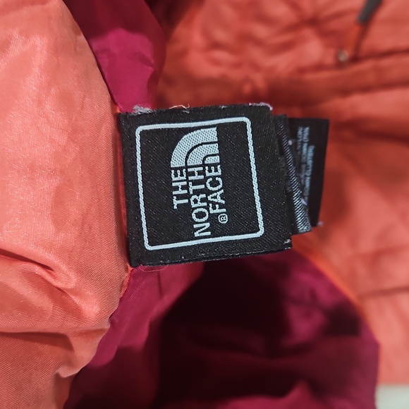The North Face Pink Puffer Jacket Size S - Picture 5 of 11